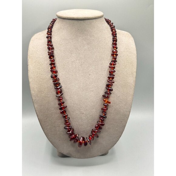 Graduated Amber Necklace Cherry Red Amber Nuggets Hand Knotted Beaded Jewelry - Picture 5 of 9